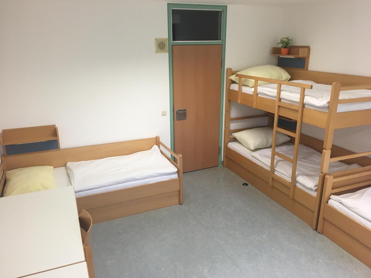 Hostel Obertrum ภายนอก รูปภาพ