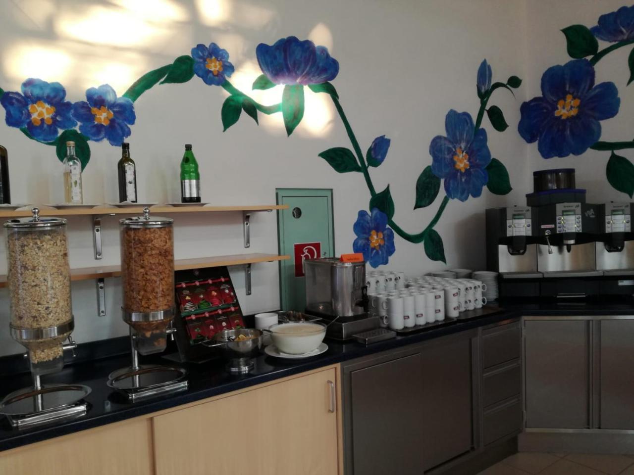 Hostel Obertrum ภายนอก รูปภาพ